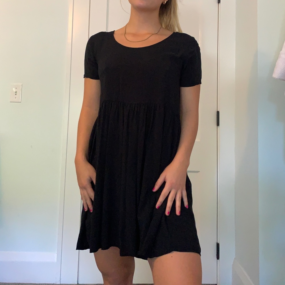 Brandy Melville black short sleeve loose dress